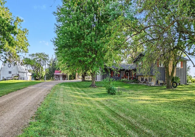 Photo 2 of Single family home for sale at 20258 380th Street, Le Center, MN 56057 | MLS# 7157874 | Listing updated on 2026-10-23