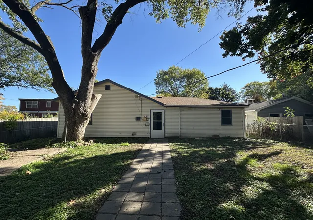 Photo 1 of Single family home for sale at 4635 Xenia Ave N, Minneapolis, MN 55422 | MLS# 7157882 | Listing updated on 2026-10-10