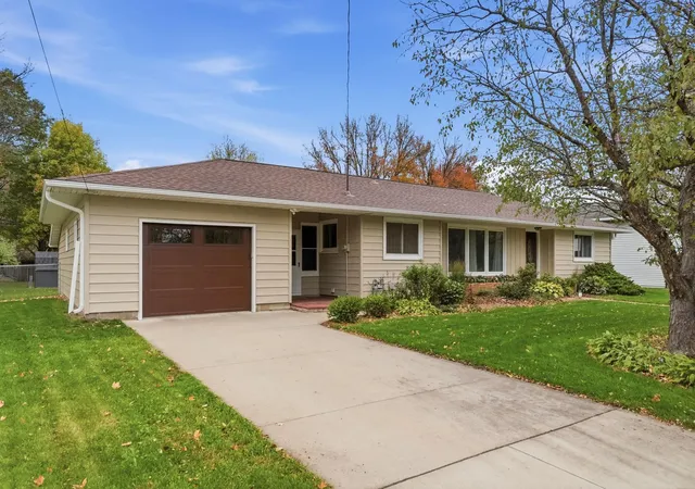 Photo 1 of Single family home for sale at 1007 1st Street S, Cold Spring, MN 56320 | MLS# 7157884 | Listing updated on 2026-10-23