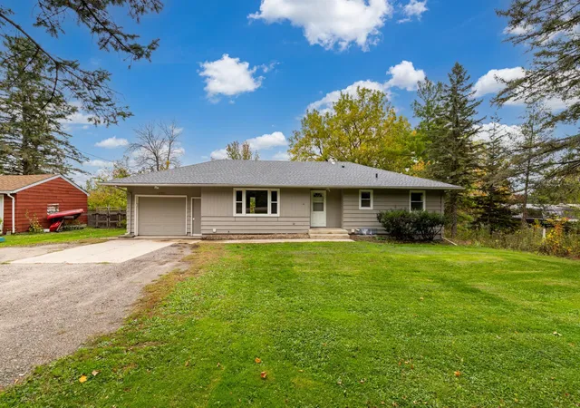 Photo 1 of Single family home for sale at 1210 Greenvale Ave W, Northfield, MN 55057 | MLS# 7157900 | Listing updated on 2026-10-10