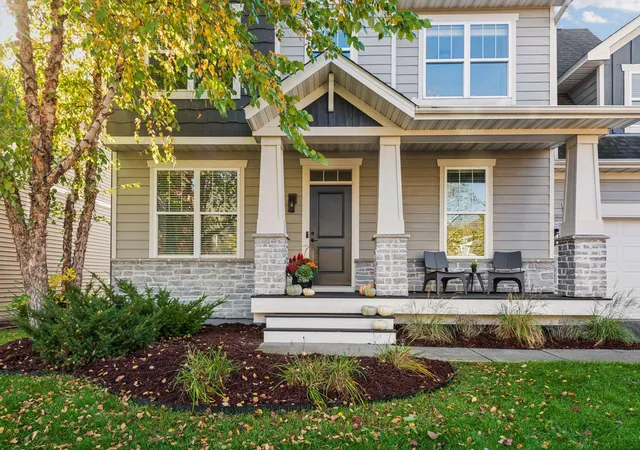 Photo 1 of Single family home for sale at 1083 Rosemary Cir, Chaska, MN 55318 | MLS# 7157921 | Listing updated on 2026-10-23