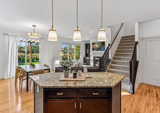 Photo 4 of Single family home for sale at 1083 Rosemary Cir, Chaska, MN 55318 | MLS# 7157921 | Listing updated on 2026-10-23