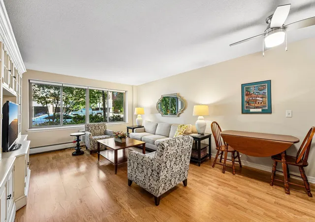 Photo 3 of Condo for sale at 2727 W 43rd Street #103, Minneapolis, MN 55410 | MLS# 7157934 | Listing updated on 2026-10-10