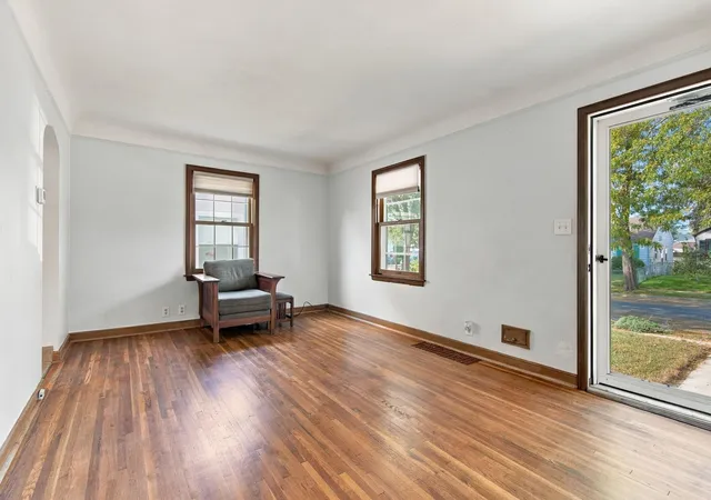 Photo 4 of Single family home for sale at 5549 37th Avenue S, Minneapolis, MN 55417 | MLS# 7157940 | Listing updated on 2026-10-23