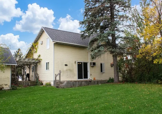 Photo 2 of Single family home for sale at 902 4th Street Ne, Little Falls, MN 56345 | MLS# 7157955 | Listing updated on 2026-10-13
