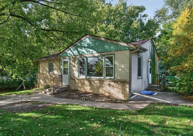Photo 3 of Single family home for sale at 2695 Maryland Ave E, Saint Paul, MN 55119 | MLS# 7157963 | Listing updated on 2026-10-09