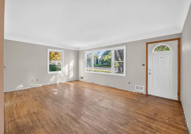 Photo 4 of Single family home for sale at 2695 Maryland Ave E, Saint Paul, MN 55119 | MLS# 7157963 | Listing updated on 2026-10-09