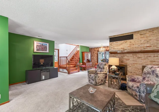 Photo 4 of Single family home for sale at 2307 Mckinley St NE, Minneapolis, MN 55418 | MLS# 7157969 | Listing updated on 2026-10-23