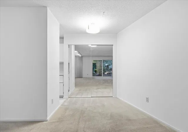 Photo 4 of Condo for sale at 210 W Grant St #218, Minneapolis, MN 55403 | MLS# 7157977 | Listing updated on 2026-10-10