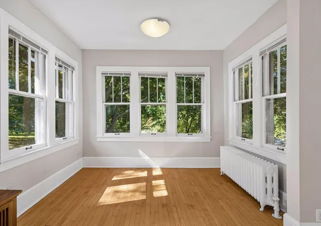 Photo 4 of House for sale at 629 Kenwood Pkwy, Minneapolis, MN 55403 | MLS# 7157981 | Listing updated on 2026-10-12