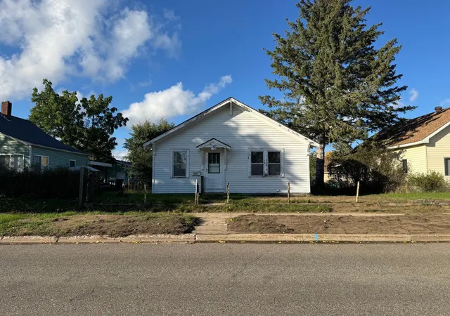 Single family home for sale at 813 4th Street SE, Bemidji, MN 56601 | MLS# 7158011