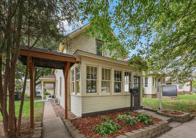 Photo 3 of Single family home for sale at 113 16th Avenue N, Saint Cloud, MN 56303 | MLS# 7158014 | Listing updated on 2026-10-20