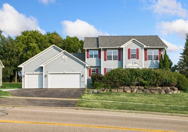 Single family home for sale at 16267 Griffon Trl, Lakeville, MN 55044 | MLS# 7158015