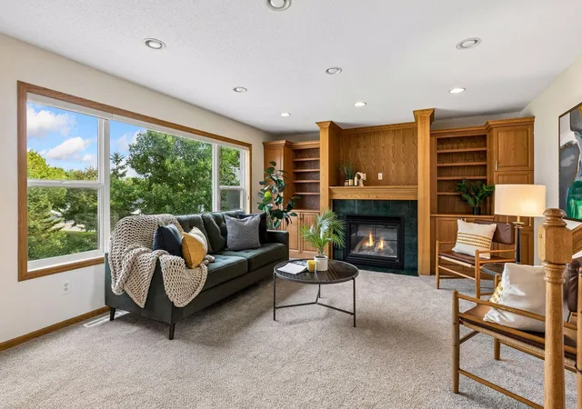 Photo 2 of Single family home for sale at 16267 Griffon Trl, Lakeville, MN 55044 | MLS# 7158015 | Listing updated on 2026-10-10