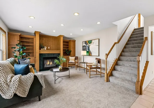 Photo 4 of Single family home for sale at 16267 Griffon Trl, Lakeville, MN 55044 | MLS# 7158015 | Listing updated on 2026-10-10