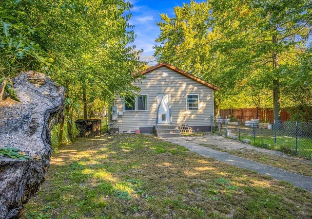 Photo 4 of Single family home for sale at 109 Norelius St, Isanti, MN 55040 | MLS# 7158019 | Listing updated on 2026-10-15