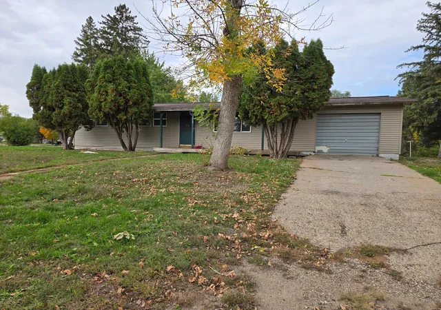 Photo 1 of Single family home for sale at 115 Village Ave, Cannon Falls, MN 55009 | MLS# 7158024 | Listing updated on 2026-10-09