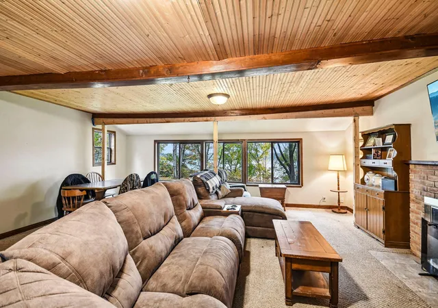 Photo 4 of Single family home for sale at 31552 London Dr NE, Cambridge, MN 55008 | MLS# 7158030 | Listing updated on 2026-10-23