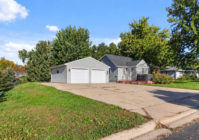 Photo 3 of Single family home for sale at 106 3rd Street N, Dundas, MN 55019 | MLS# 7158040 | Listing updated on 2026-10-09