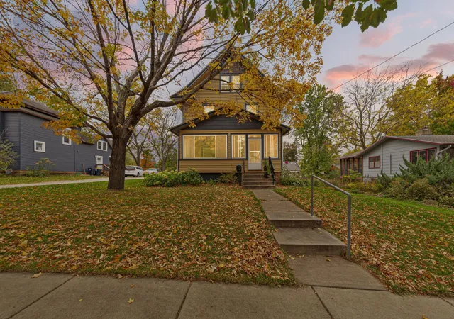 Photo 2 of Single family home for sale at 415 Plum St N, Northfield, MN 55057 | MLS# 7158042 | Listing updated on 2026-10-19
