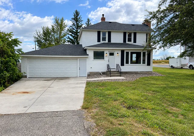 Photo 1 of Single family home for sale at 101 E Front St, Claremont, MN 55924 | MLS# 7158046 | Listing updated on 2026-10-10