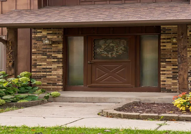 Photo 4 of Single family home for sale at 11760 Van Buren St NE, Minneapolis, MN 55434 | MLS# 7158051 | Listing updated on 2026-10-09