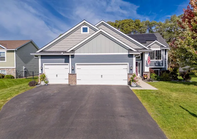 Photo 2 of Single family home for sale at 6778 93rd Street S, Cottage Grove, MN 55016 | MLS# 7158082 | Listing updated on 2026-10-13