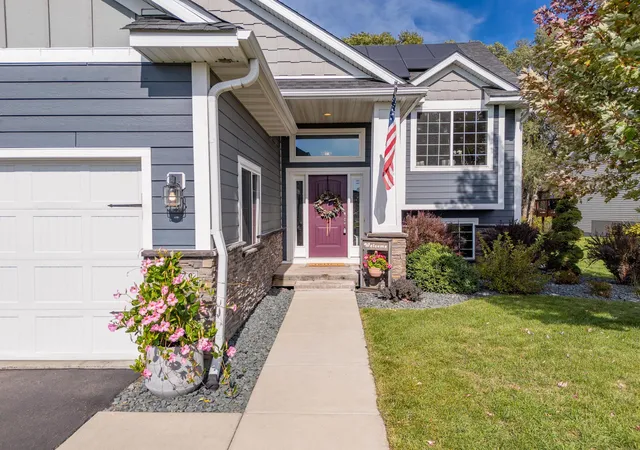 Photo 3 of Single family home for sale at 6778 93rd Street S, Cottage Grove, MN 55016 | MLS# 7158082 | Listing updated on 2026-10-13