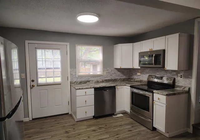 Photo 3 of Single family home for sale at 19 Park Dr, Circle Pines, MN 55014 | MLS# 7158085 | Listing updated on 2026-10-11