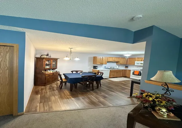 Photo 3 of Townhouse for sale at 704 Reo Rd, Watertown, MN 55388 | MLS# 7158092 | Listing updated on 2026-10-10