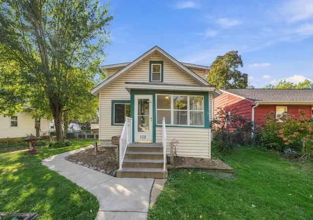 Photo 1 of Single family home for sale at 108 17th Avenue N, Hopkins, MN 55343 | MLS# 7158093 | Listing updated on 2026-10-09