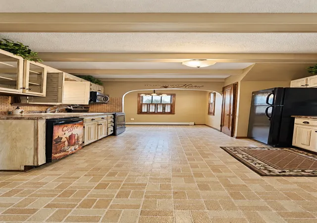 Photo 4 of Single family home for sale at 430 Highland Rd, Willmar, MN 56201 | MLS# 7158096 | Listing updated on 2026-10-23