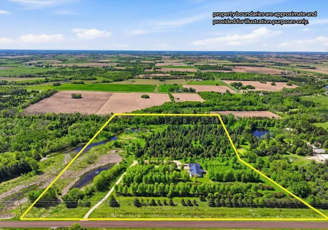 Photo 3 of Single family home for sale at 2221 County Rd Dd, Baldwin, WI 54002 | MLS# 7158102 | Listing updated on 2026-10-23