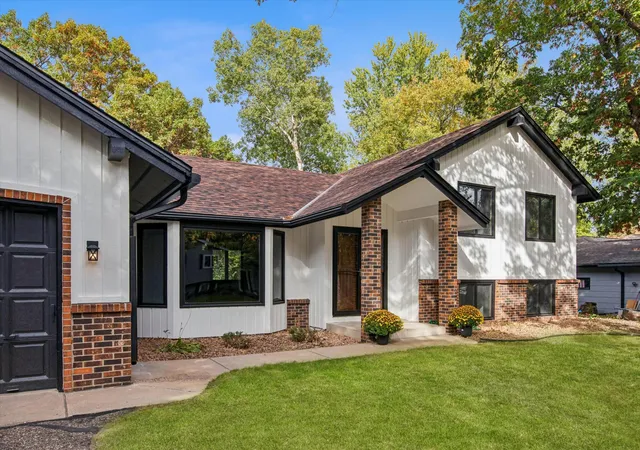 Photo 2 of Single family home for sale at 1335 Ches Mar Ln, Saint Paul, MN 55123 | MLS# 7158112 | Listing updated on 2026-10-16