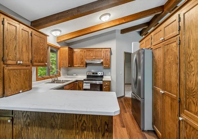 Photo 3 of Single family home for sale at 1335 Ches Mar Ln, Saint Paul, MN 55123 | MLS# 7158112 | Listing updated on 2026-10-10