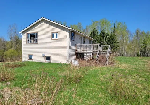 Photo 3 of Single family home for sale at 38652 Highway 6, Deer River, MN 56636 | MLS# 7158117 | Listing updated on 2026-10-10