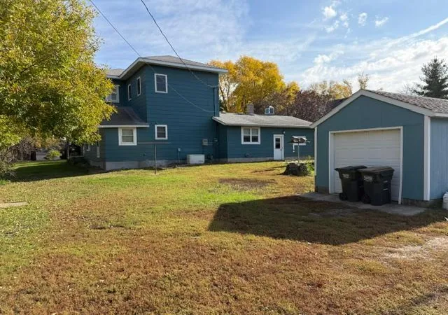 Photo 4 of Single family home for sale at 200 4th Street, Grove City, MN 56243 | MLS# 7158132 | Listing updated on 2026-10-15