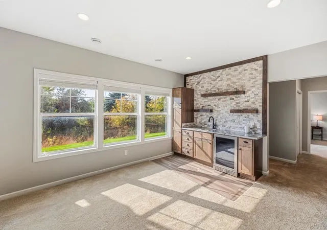 Photo 3 of Single family home for sale at 9029 Jade Cir N, Lake Elmo, MN 55042 | MLS# 7158143 | Listing updated on 2026-10-23