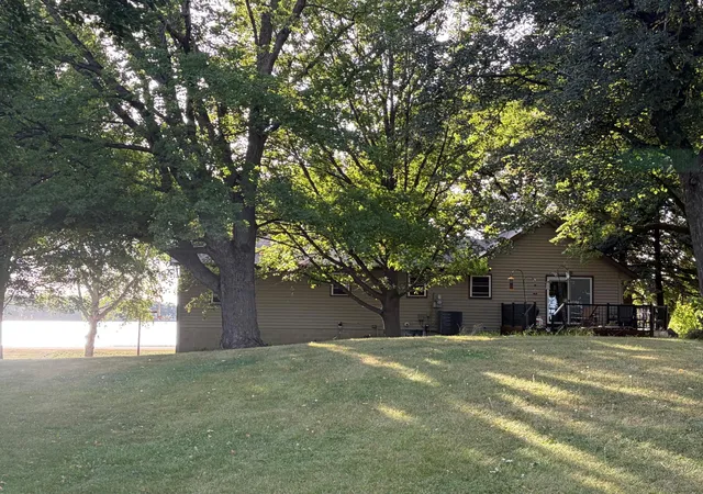 Photo 3 of Single family home for sale at 11284 Highway 15, Brownton, MN 55312 | MLS# 7158163 | Listing updated on 2026-10-21