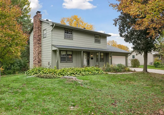 Photo 3 of Single family home for sale at 2060 Kelly Dr, Minneapolis, MN 55427 | MLS# 7158165 | Listing updated on 2026-10-22