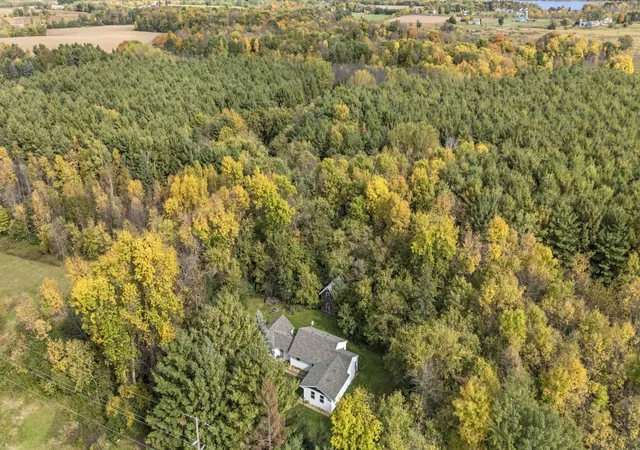 Photo 4 of Single family home for sale at 48075 Acacia Trl, Stanchfield, MN 55080 | MLS# 7158180 | Listing updated on 2026-10-12