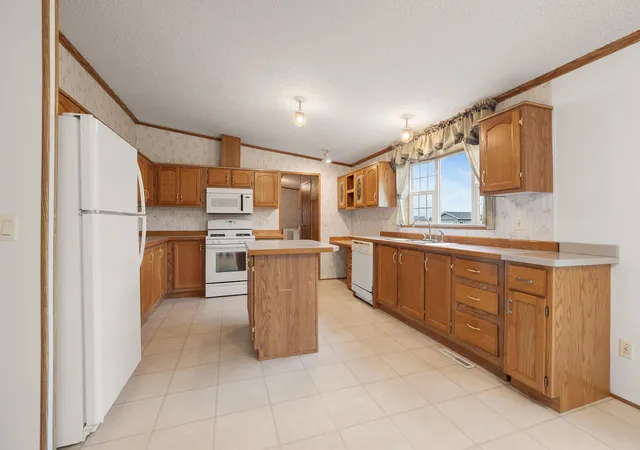Photo 2 of Single family home for sale at 9938 Highway 25, Pierz, MN 56364 | MLS# 7158184 | Listing updated on 2026-10-29