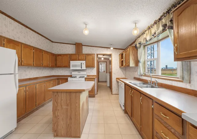 Photo 4 of Single family home for sale at 9938 Highway 25, Pierz, MN 56364 | MLS# 7158184 | Listing updated on 2026-10-29