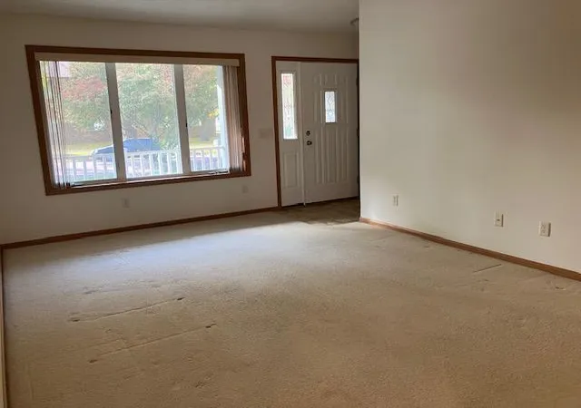 Photo 3 of Townhouse for sale at 1608 Ne 4th Street, Waseca, MN 56093 | MLS# 7158195 | Listing updated on 2026-10-13