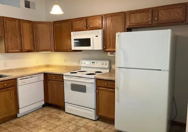 Photo 4 of Townhouse for sale at 1608 NE 4th Street, Waseca, MN 56093 | MLS# 7158195 | Listing updated on 2026-10-13