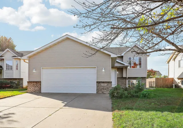 Single family home for sale at 890 Newport Ave, Shakopee, MN 55379 | MLS# 7158197