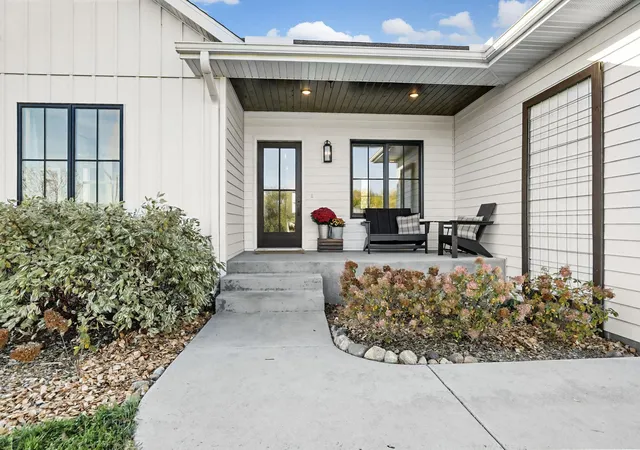 Photo 2 of Single family home for sale at 18349 244th Avenue, Paynesville, MN 56362 | MLS# 7158201 | Listing updated on 2026-10-23