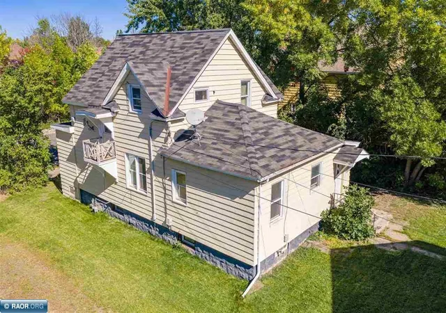 Photo 3 of Multi family home for sale at 212 8th Street S, Virginia, MN 55792 | MLS# 7158202 | Listing updated on 2026-10-10
