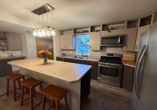 Photo 3 of Single family home for sale at 301 12th Avenue E, Lisbon, ND 58054 | MLS# 7158220 | Listing updated on 2026-10-11