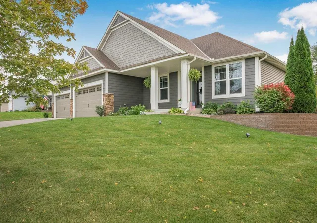 Photo 1 of Single family home for sale at 1541 Belmont Ave NW, Shakopee, MN 55379 | MLS# 7158229 | Listing updated on 2026-10-10